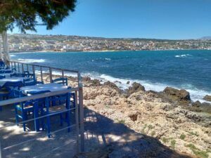 Read more about the article Tawerny i kawiarnie na Krecie